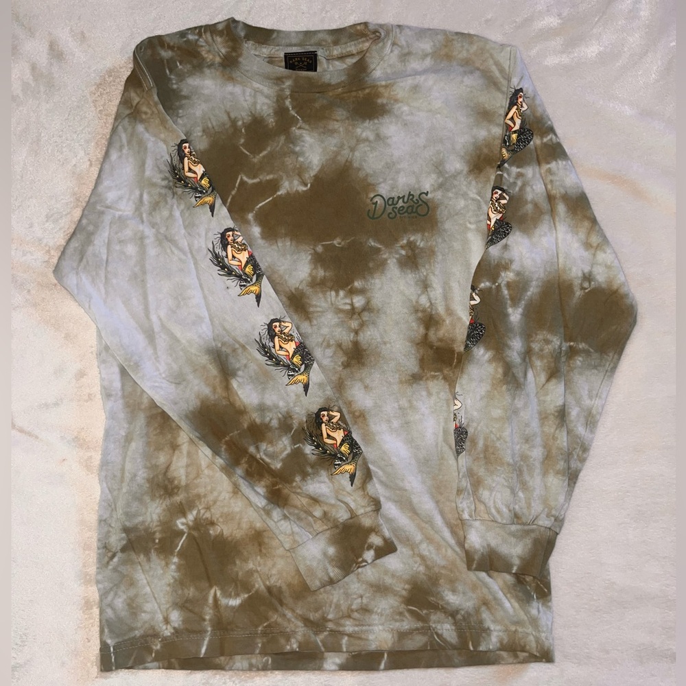 Dark Seas Graphic Long Sleeve